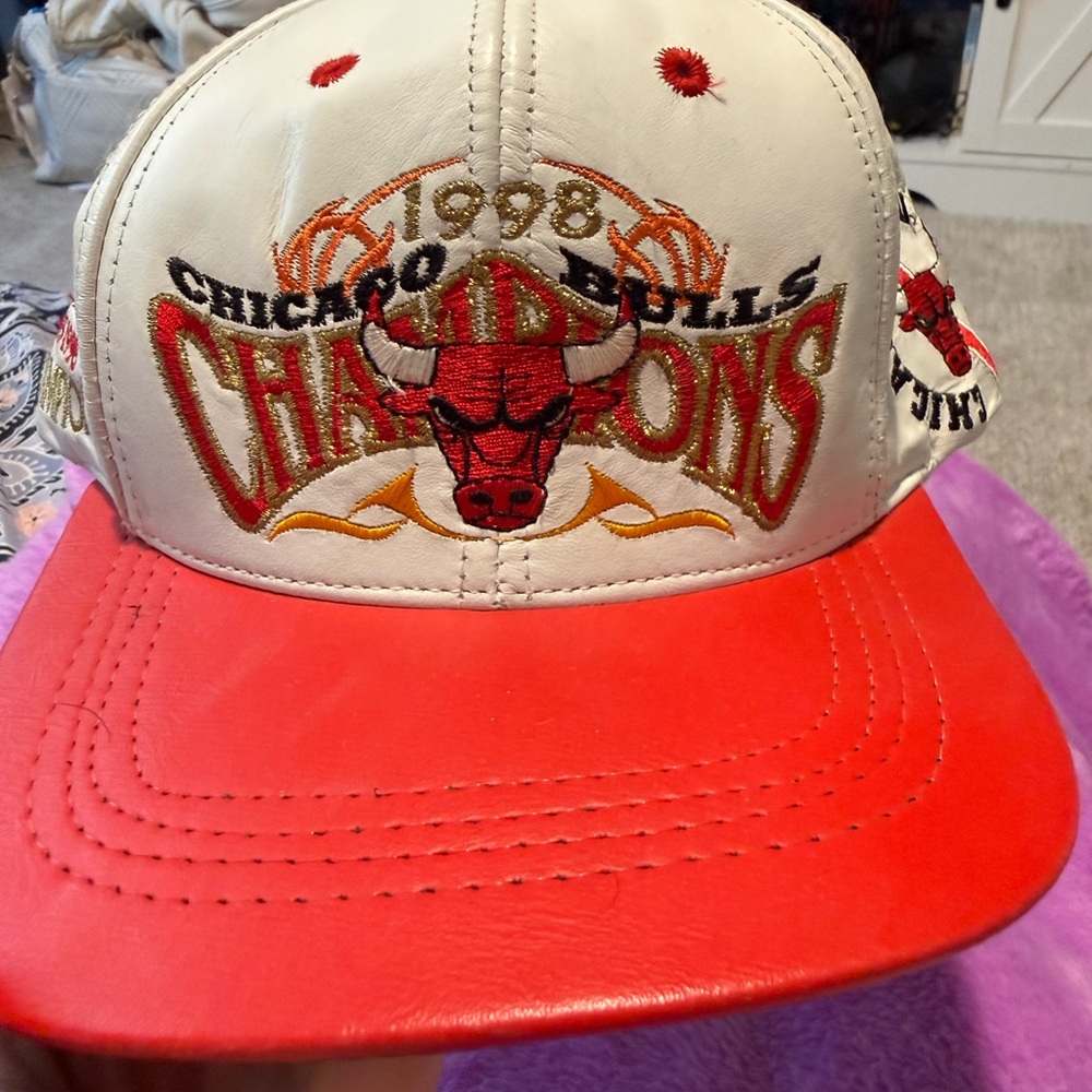 Vintage 1998 Chicago Bulls Championship Leather Hat JH Design Jeff Hamilton NBA